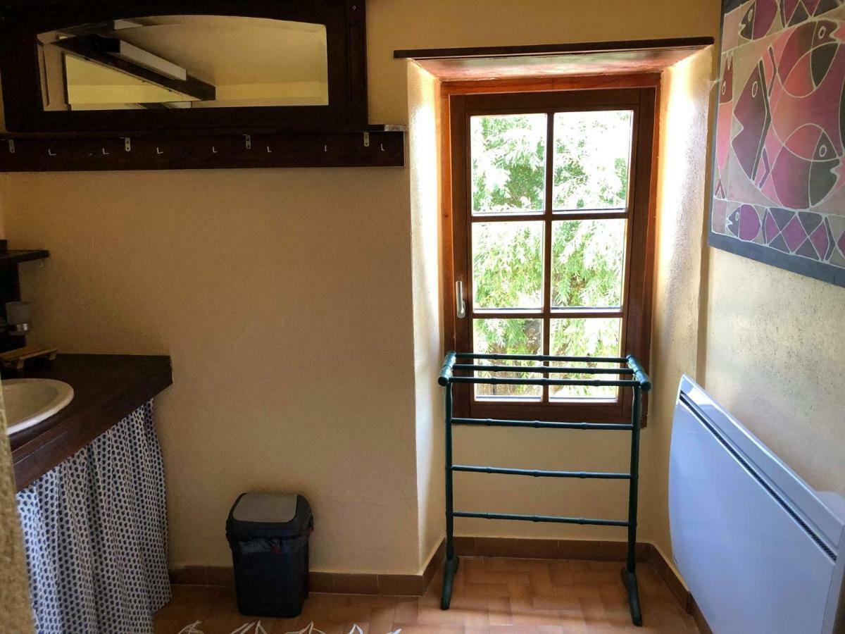 Bed and Breakfast Weekend En Provence Comps  Zimmer foto